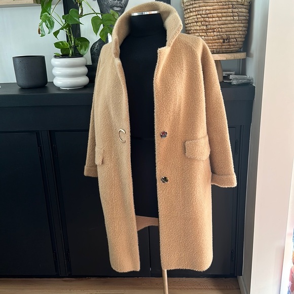 Beige Cozy Coat Jacket fuzzy-like material -  Size L - Picture 1 of 6